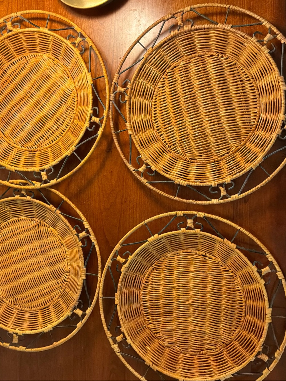 Princess House Wicker&Metal  paper plate holders,Chargers in Natural Tan set 4
